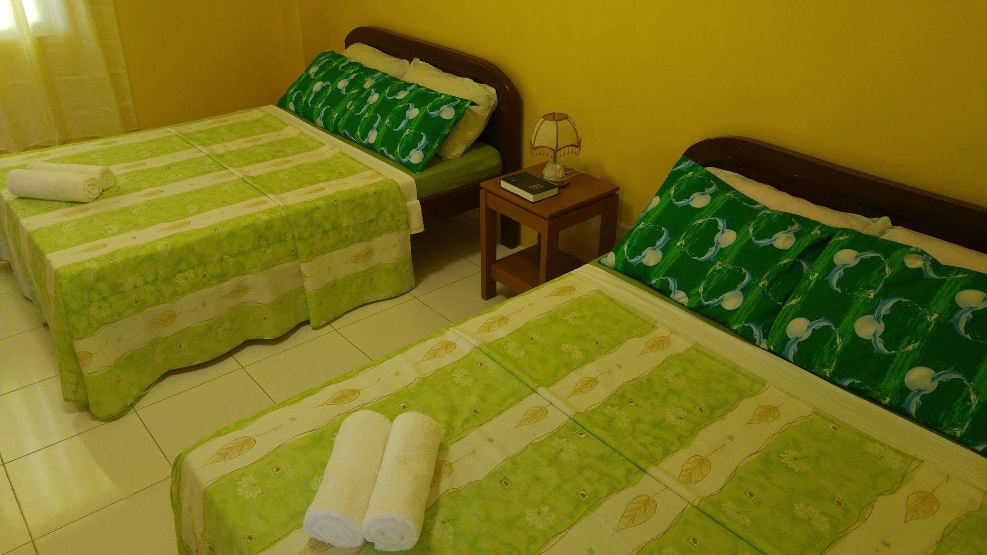 Almedilla House bahay-panuluyan Panglao